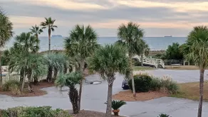 Oceanfront Sea Cabin 226 B - Discover Charleston! - Image 4
