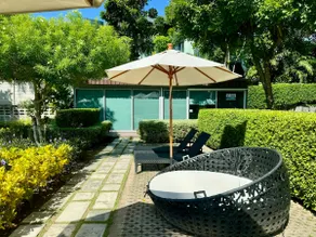 Absolutely Beachfront Family Condo - Image 2