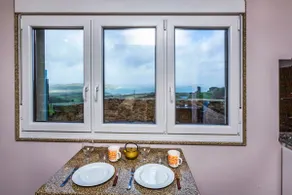 Balcony facing the sea - Image 2