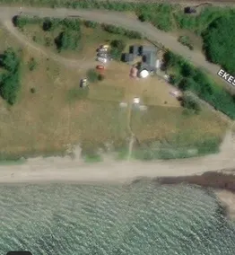 Unique location! Cabin on the beach - Image 2