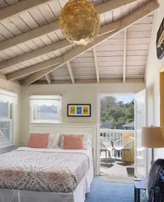 Coastal Architectural Gem in Capitola - Image 5