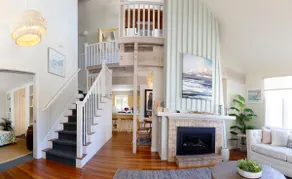 Coastal Architectural Gem in Capitola - Image 2