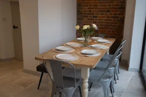 Cosy Country Townhouse in Woodstock - Image 4