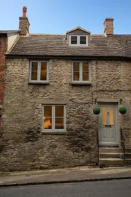 Cosy Country Townhouse in Woodstock - Image 3