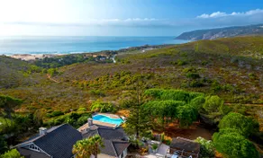 Beachside Apt in Peaceful Nature with Ocean View - Image 2