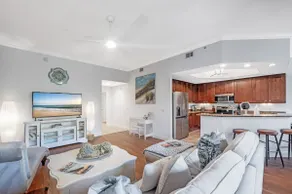 Condo Tæt på 5th Avenue og Beach - Image 3