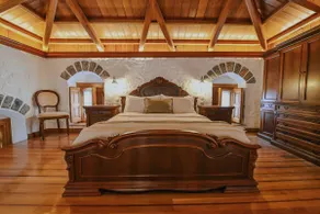 Mansion Eugenie - Image 5