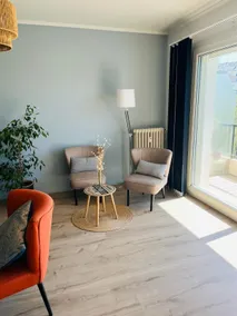 Spacious 85 m2 4 bedroom apartment with air conditioning and parking - Image 3
