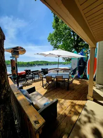 **5 BR**STEPS AWAY FROM H. TOAD'S AND SHADY GATOR! - Image 3