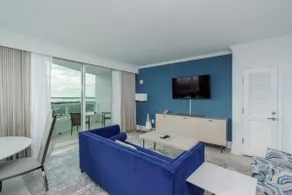Fontainebleau Tresor Remodeled One-Bedroom Suite - Image 3