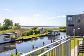 Boathouse right on the Zuidlaardermeer Kropswolde - Image 1