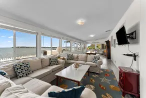The Beach Retreat is a cozy beach Villa with Hottub overlooking a private beach. - Image 3