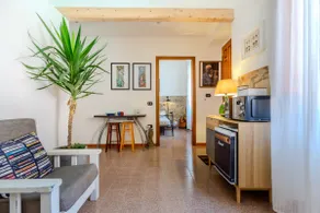 Stone studio apartment - Image 5