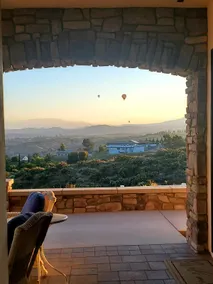 Romantic 1 Bedroom Villa Overlooking the Vineyards with INCREDIBLE VIEWS! - Image 4