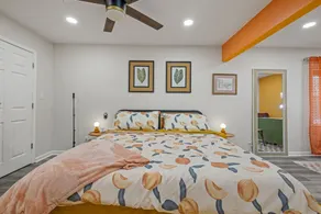Peach House | Your Peachy Escape - Image 4
