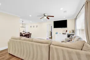 Beautiful new construction near the river - Image 2