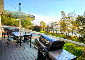 Waterfront Comfy Guesthouse, PEC - Image 2