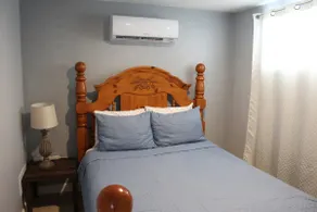 Adorable 2 Bedroom Cottage - Image 2