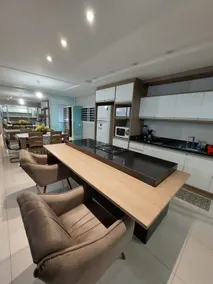 Spacious House with Barbecue for up to 10 people - Image 4