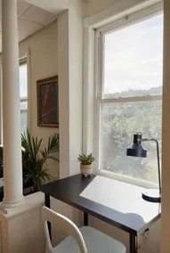 Over the Top - Entire Apartment In Thomas - Image 2