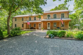 Spacious beautiful fully renovated Cape Cod escape - Image 4