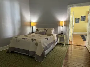 2BR, 2Bth Caldwell Cottage sleeps 6 - Image 3