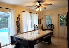1 House 1400sq. ft. 12 min from Siesta Key! - Image 4