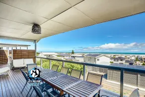 Ultimate in Middleton Coastal Style with Views Sleeps 10 - Image 3