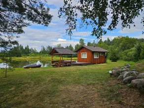 Cottage with sauna and hot tub - Image 4
