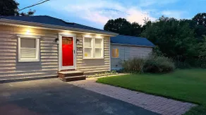 Lovely private home in a serene neighborhood - Image 2