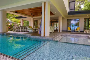 Beachfront Modern Luxe Villa Steps from the Sand! - Image 2