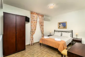 Economy Studio in Adamas - Milos island - Image 2