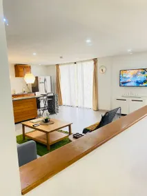 Urban Large 2beds + 2.5 bath - ADINKRAhene - Image 4