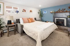 Park Hill Oasis: Charming Retreat in Denver - Image 5