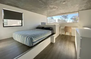 Modern Penthouse -Walk to Everything in Hillcrest - Image 4