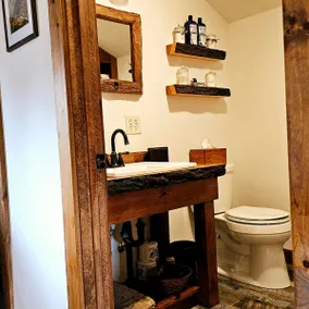 Secluded Adirondack Chalet/7 mins to Gore Mountain/ Fire pit/Fast Wi-Fi. - Image 5