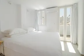 Skepi Two-Story Elegant House | Mykonos Town - Image 4