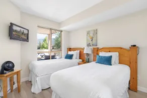 Tyndall | Luxe 2.5 bedroom | Main Whistler Village - Image 5