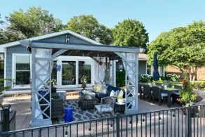 Castle Vue Villa & Outdoor Oasis (River Views) - Image 3