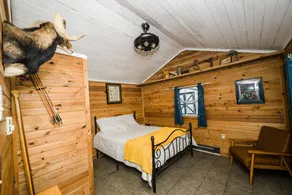 Cozy Cottage On Quiet Country Lane - Image 3