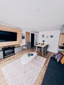 A Breathtaking Hideaway with Mountain Views - Image 2