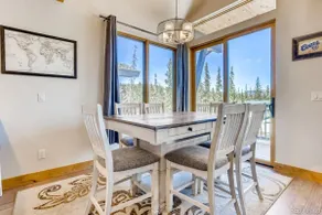 Modern townhome - Fully stocked and tons of space - Image 4
