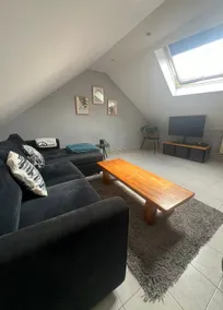 Charming one-bedroom attic apartment – Wi-Fi – Free parking - Image 5