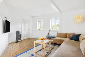 Idyllic, historic townhouse by the fjord in Mariager - Image 3