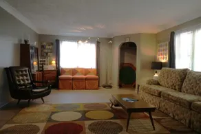 Guy's Country Cottages: Beach Town Bungalow - Image 4