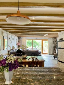 Stunning house, fenced garden, and outdoor dining! - Image 2