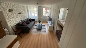 Charming apartment in historic old town building! - Image 5