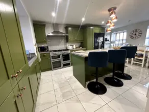 Portaferry Waterfront Townhouse with Hot Tub - Image 5
