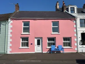 Portaferry Waterfront Townhouse with Hot Tub - Image 2