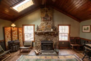 Cozy Creekside Cabin + Walking Trails - Image 2